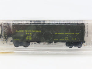 N Scale Micro-Trains 59510 PFE Pacific Fruit Express 40' Reefer 925 RTR