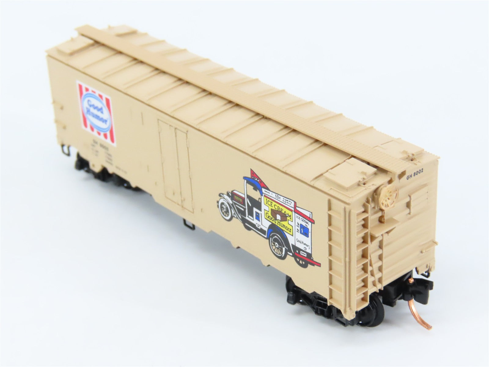 N Scale Micro-Trains 59580 GH Good Humor 40' Steel Ice Reefer 8002 RTR