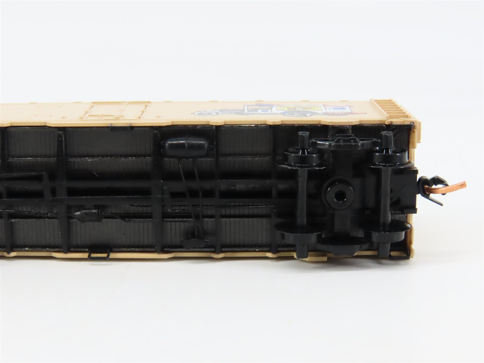 N Scale Micro-Trains 59580 GH Good Humor 40' Steel Ice Reefer 8002 RTR