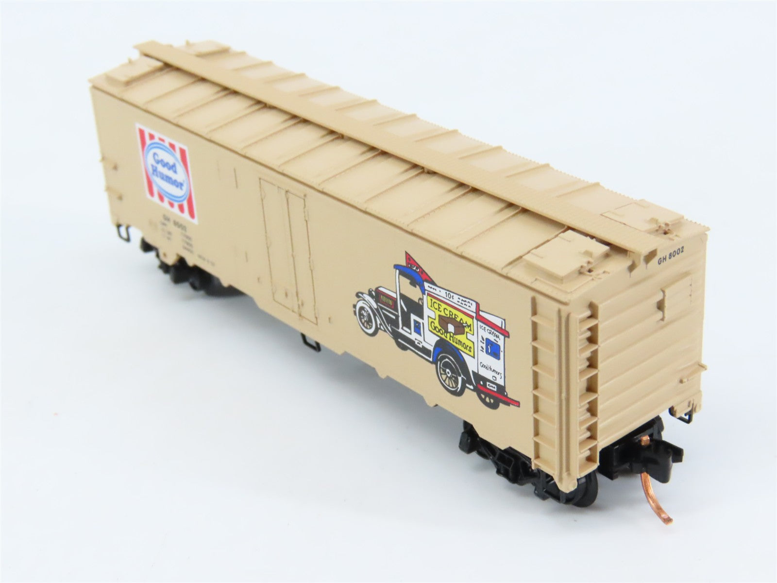 N Scale Micro-Trains 59580 GH Good Humor 40' Reefer 8002 RTR