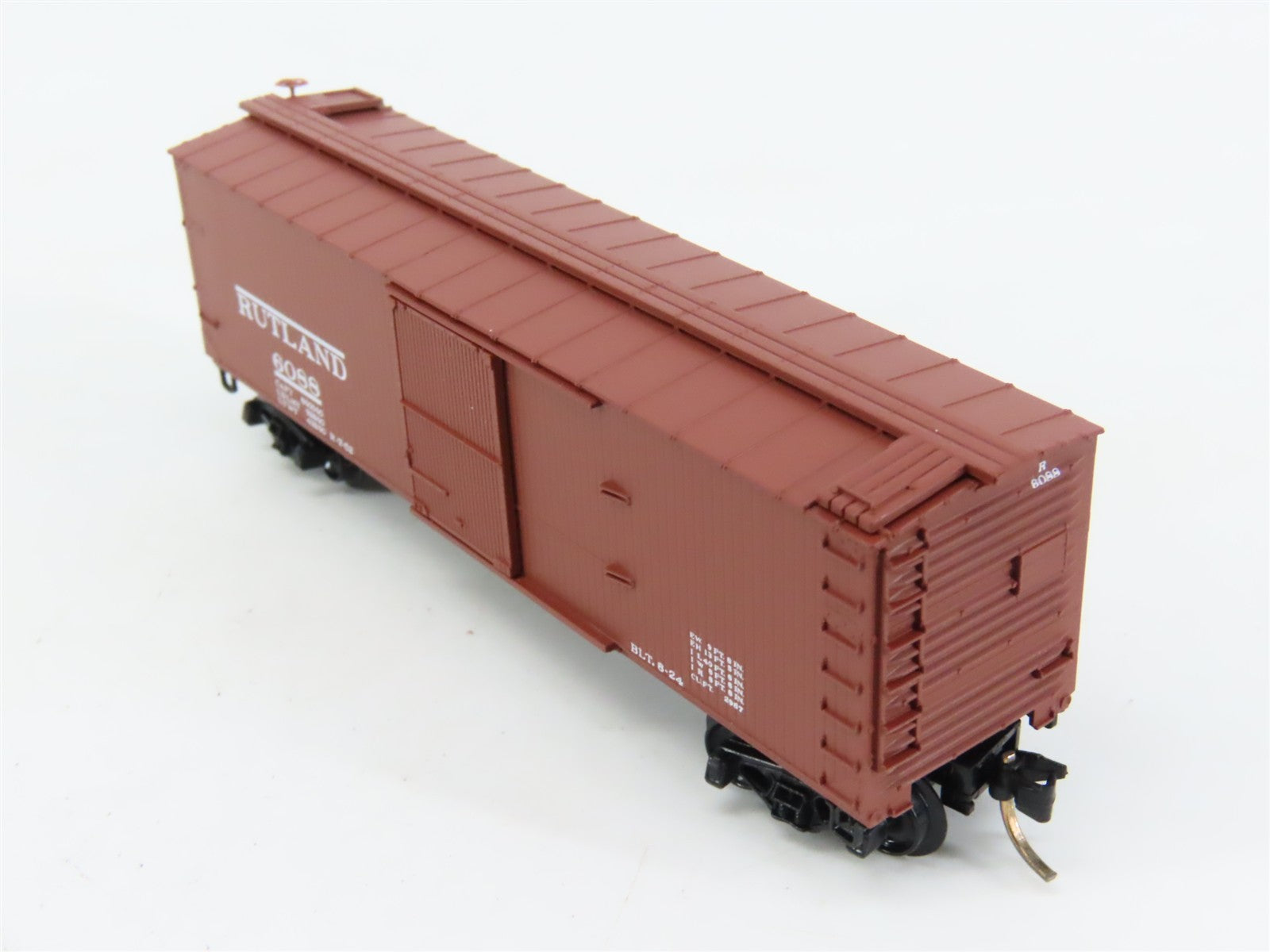 N Scale Micro-Trains 39130 RUT Rutland 40' Box Car 6088 RTR
