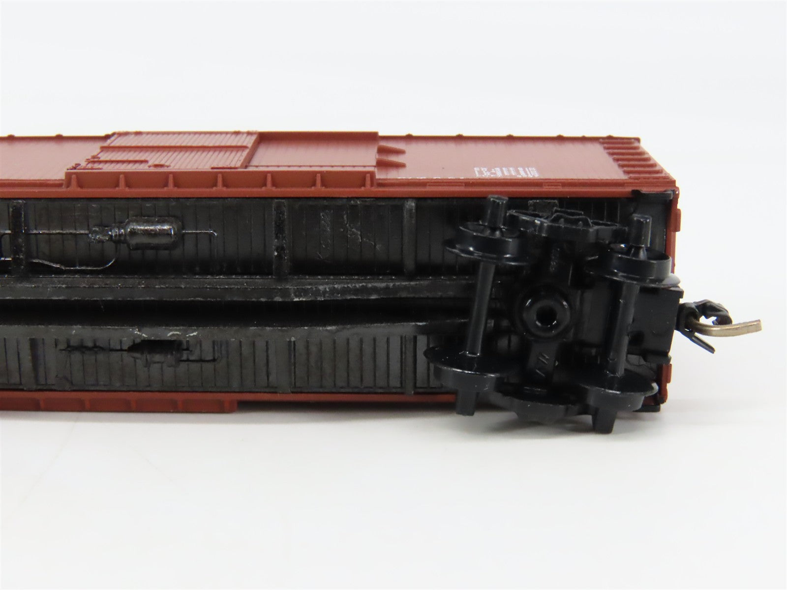 N Scale Micro-Trains 39130 RUT Rutland 40' Box Car 6088 RTR