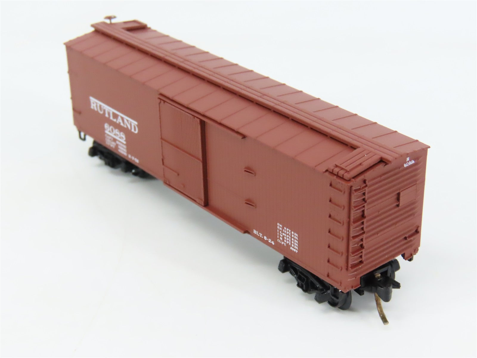 N Scale Micro-Trains 39130 RUT Rutland 40' Box Car 6088 RTR