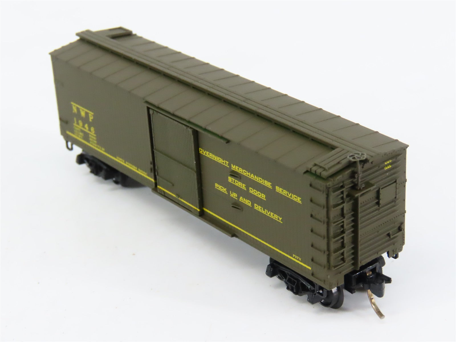 N Scale Micro-Trains 39140 NWP Northwestern Pacific Overnight 40' Box Car 1946