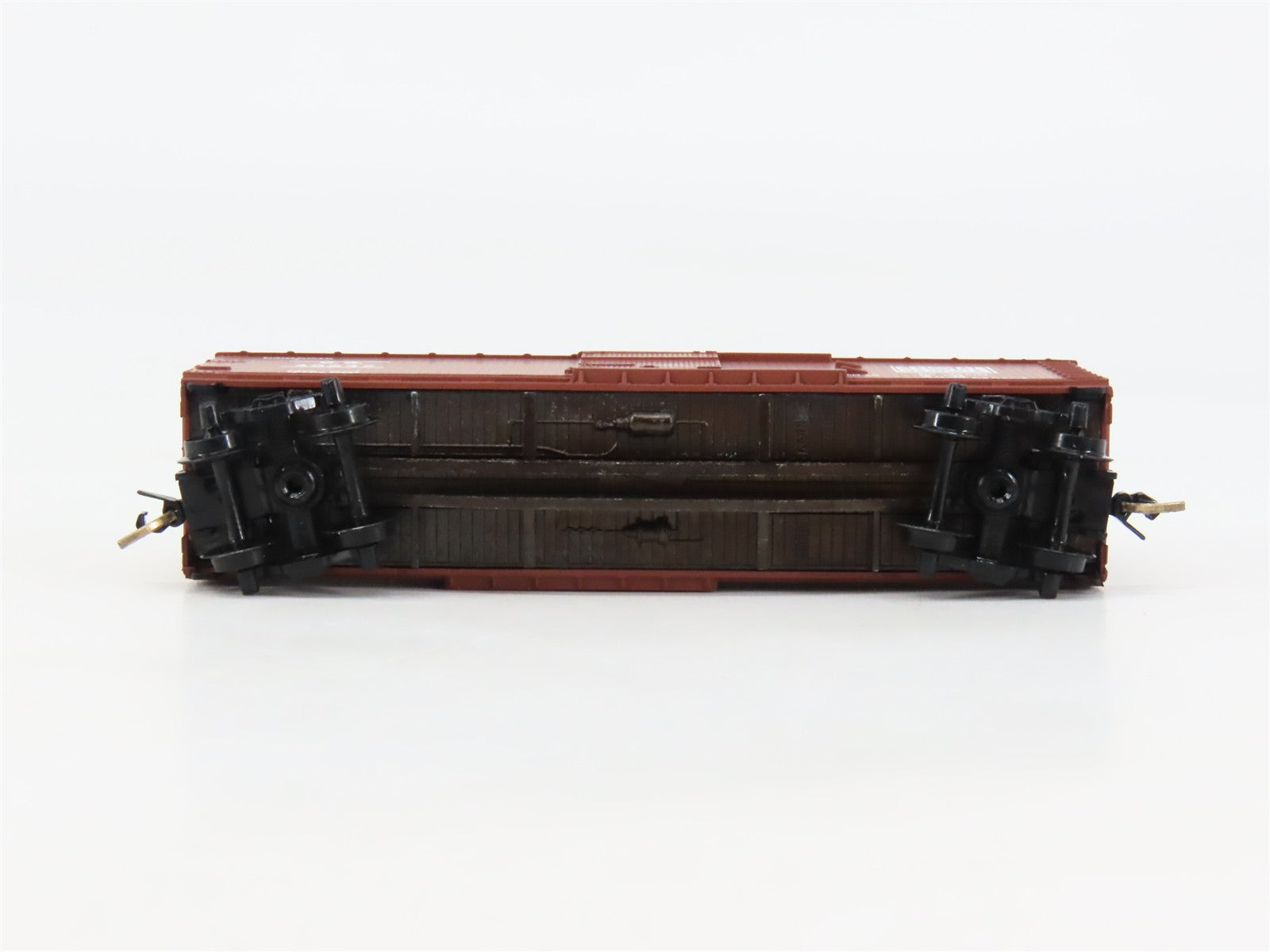N Scale Micro-Trains 38150 CG Central of Georgia 40' Box Car 40247 RTR