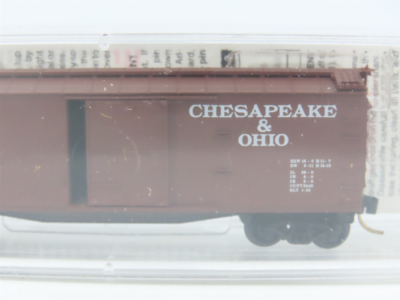 N Scale Micro-Trains 39170 C&O Chesapeake & Ohio 40' Box Car 84827 RTR