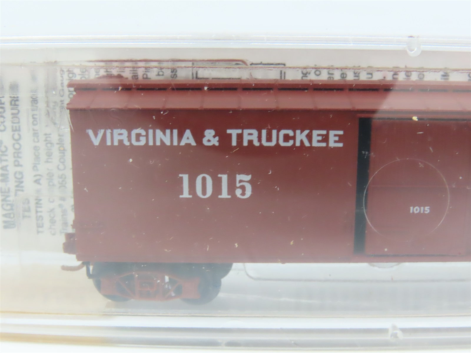N Scale Micro-Trains 39180 V&T Virginia & Truckee 40' Box Car 1015 RTR