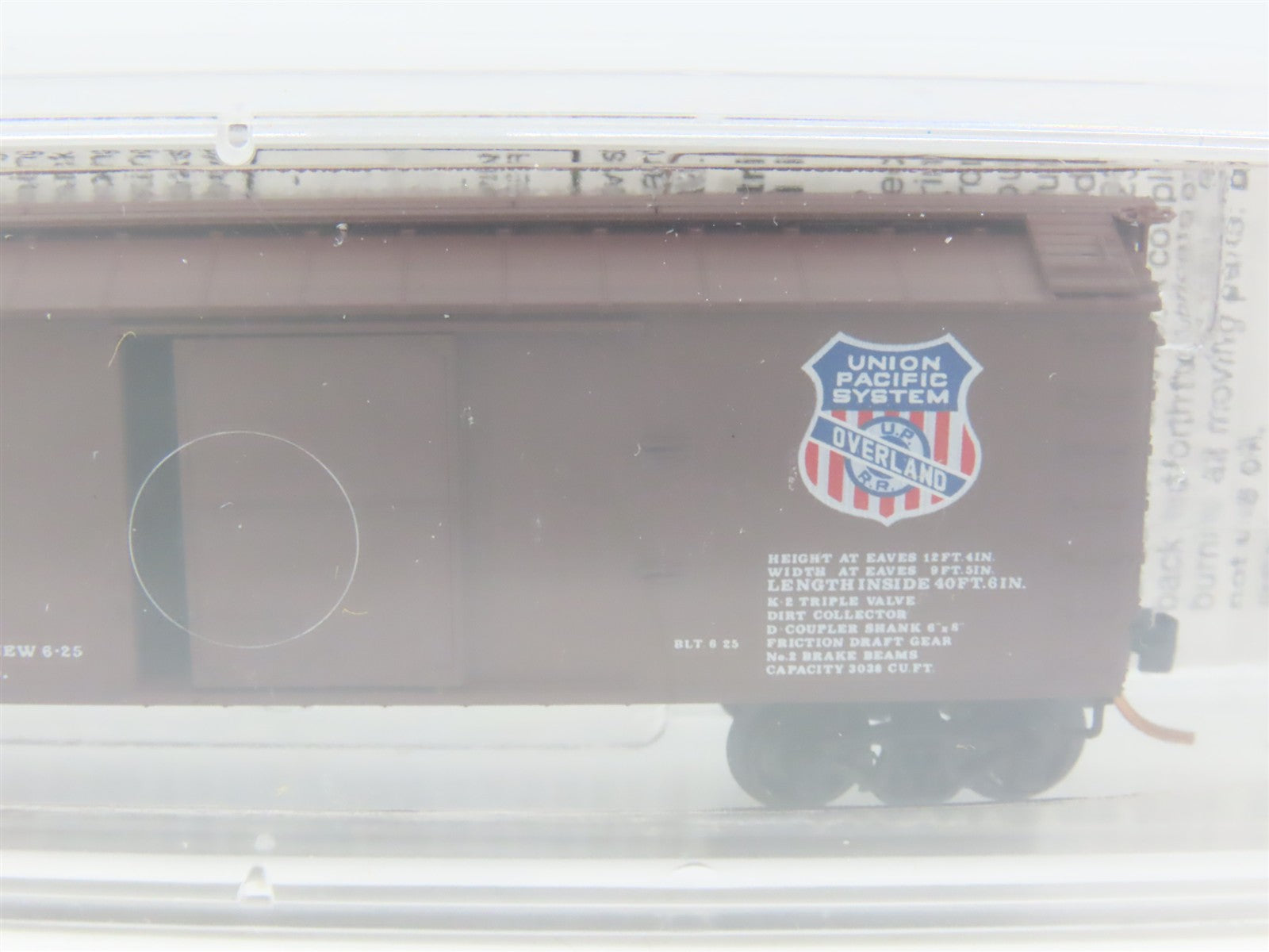 N Scale Micro-Trains 39210 UP Union Pacific 40' Double-Sheathed Wood Box Car RTR