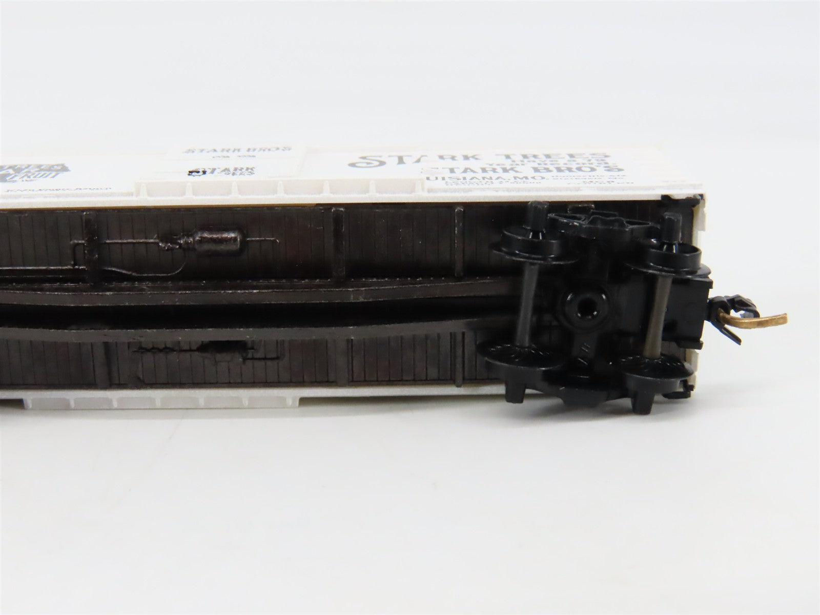 N Scale Micro-Trains 42010 Stark Bros. 40' Double Wood-Sheathed Box Car 23 RTR