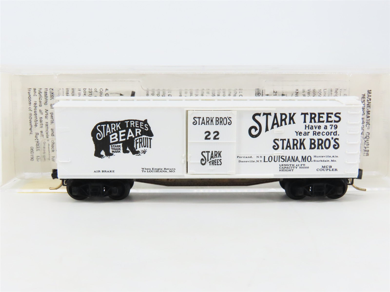 N Scale Micro-Trains 42010 Stark Bro's 40' Box Car 22 RTR