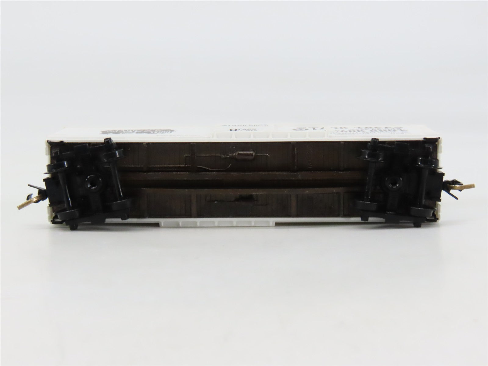 N Scale Micro-Trains 42010 Stark Bro's 40' Box Car 22 RTR