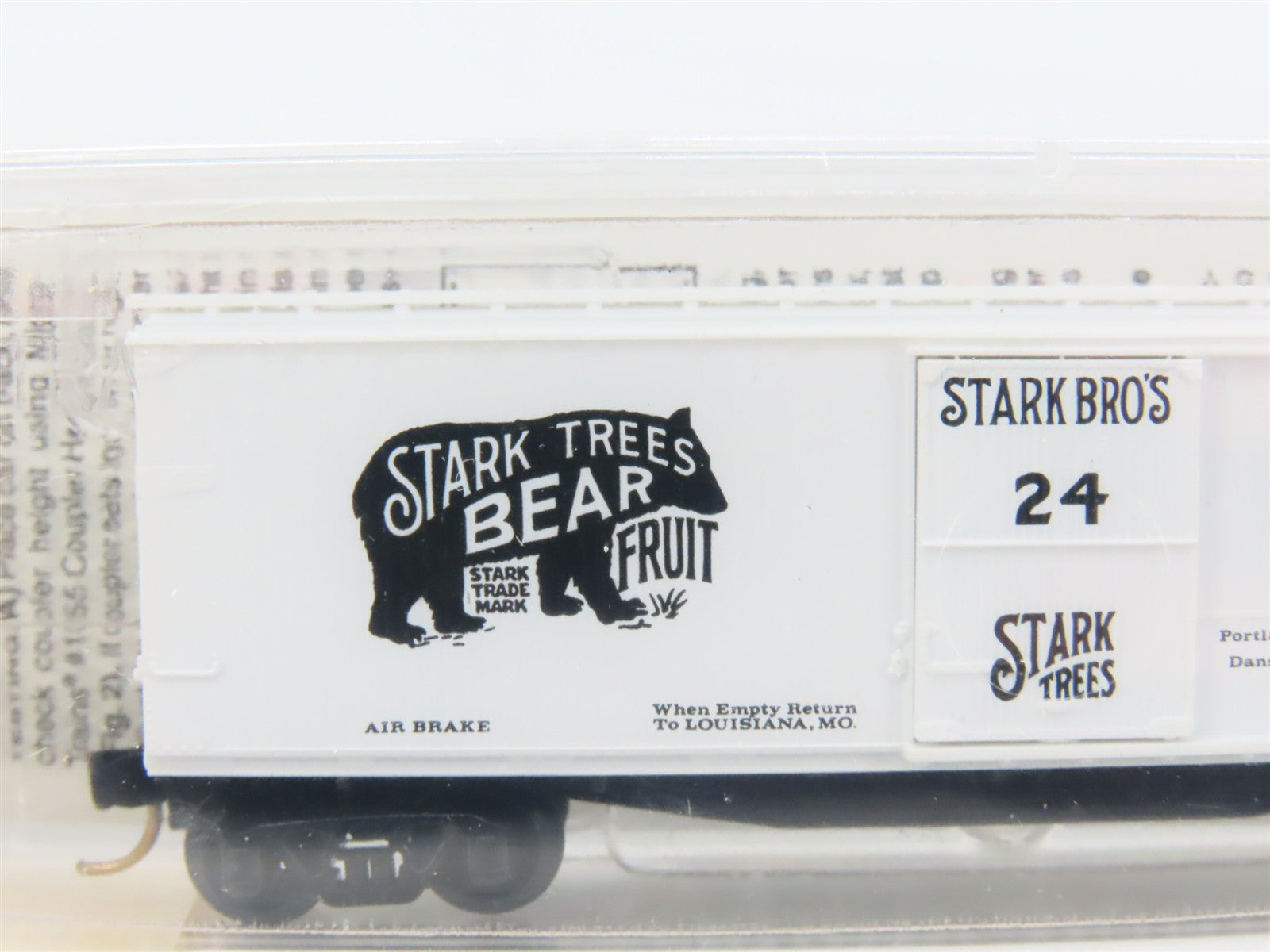 N Scale Micro-Trains 42010 Stark Bro's 40' Double-Sheathed Wood Box Car 24 RTR