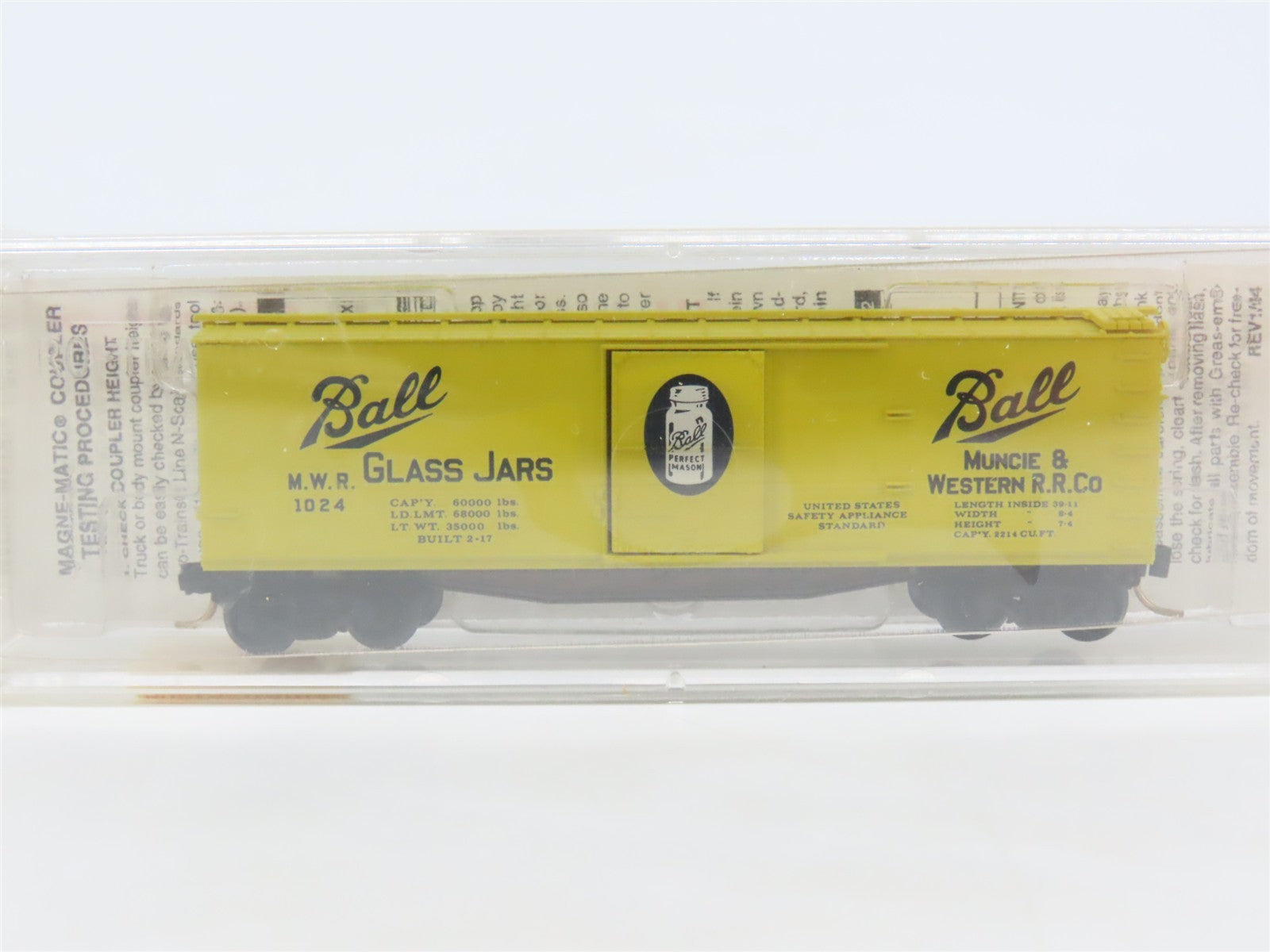 N Scale Micro-Trains 42030 Muncie & Western 40' Double-Sheathed Wood Box Car RTR
