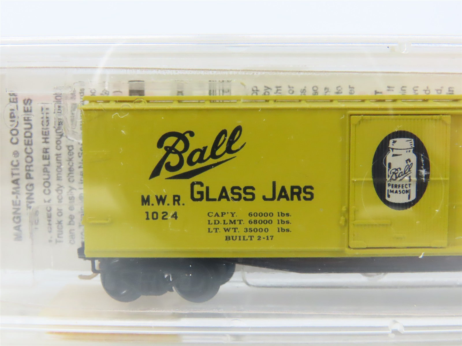N Scale Micro-Trains 42030 MWR Ball Glass Jars 40' Single Door Box Car #1024 RTR