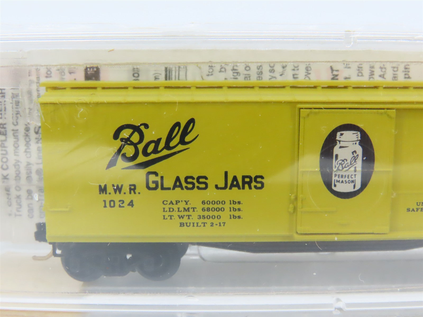 N Scale Micro-Trains 42030 MWR Ball Glass Jars 40' Single Door Box Car #1024 RTR