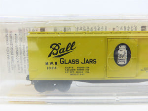 N Scale Micro-Trains 42030 MWR Ball Glass Jars 40' Single Door Box Car #1024 RTR