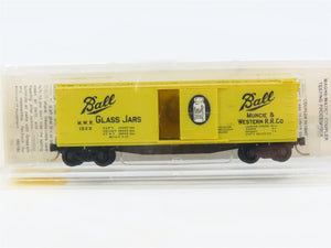 N Scale Micro-Trains 42030 MWR Ball Glass Jars 40' Single Door Box Car 1020 RTR