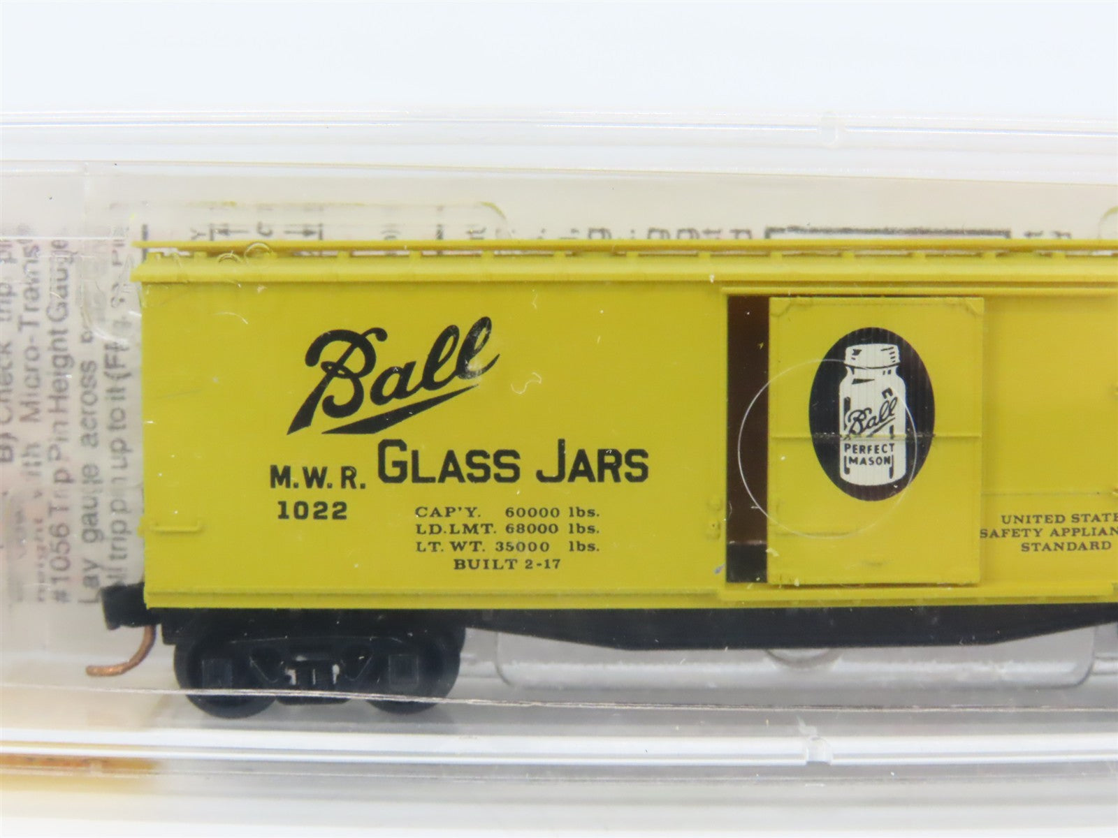 N Scale Micro-Trains 42030 MWR Ball Glass Jars 40' Single Door Box Car #1022 RTR