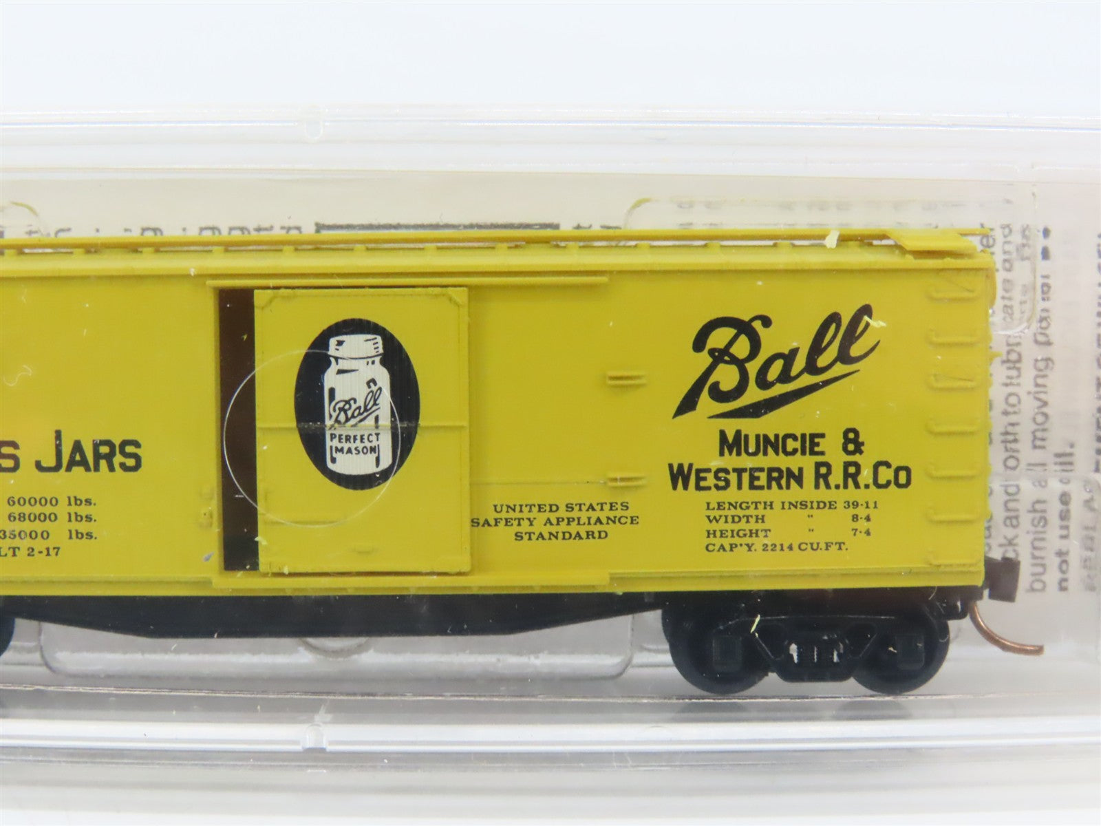 N Scale Micro-Trains 42030 MWR Ball Glass Jars 40' Single Door Box Car #1022 RTR