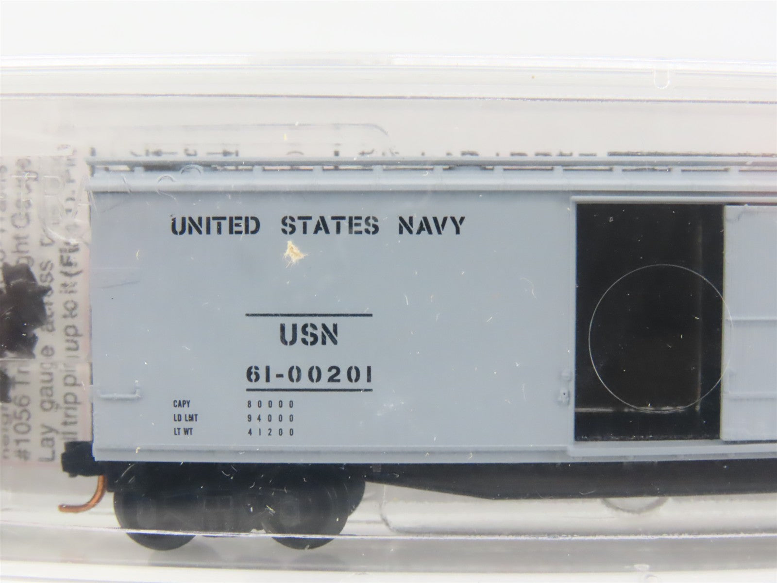 N Scale Micro-Trains 04200050 USN United States Navy 40' Box Car 61-00201 RTR