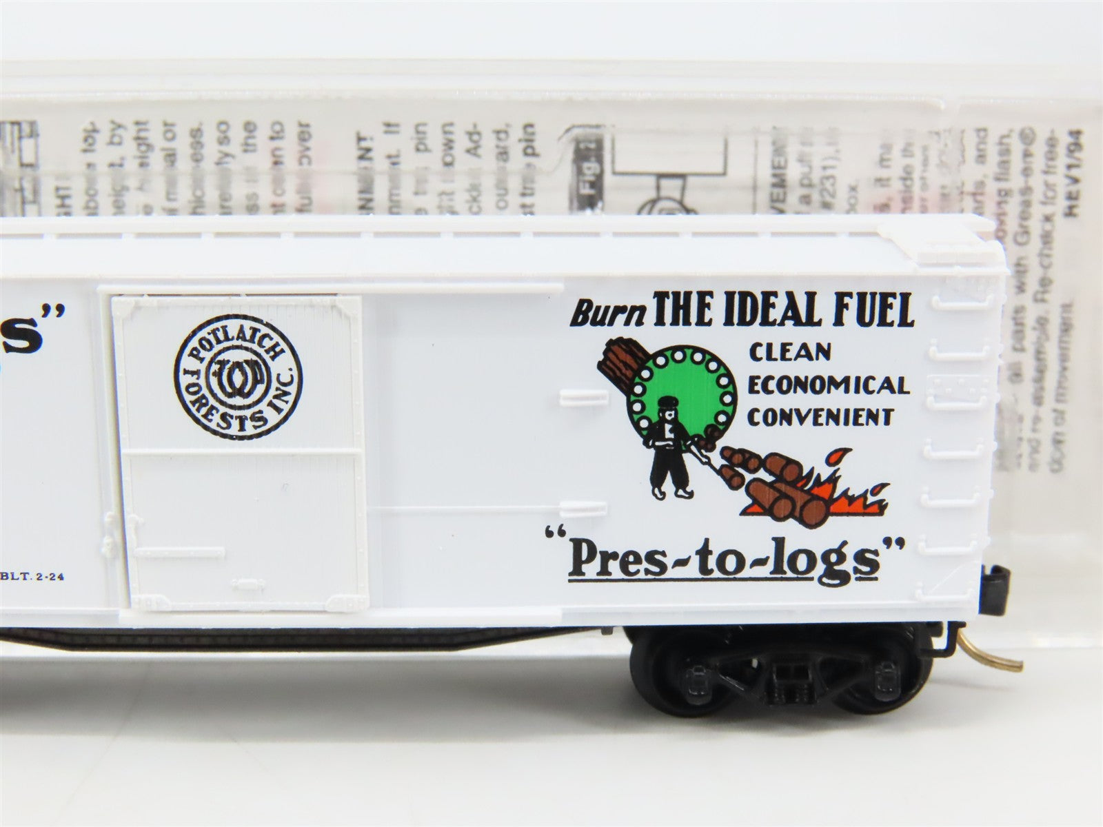 N Scale Micro-Trains 42060 PFI Potlatch Forests Inc. 40' Box Car 424 RTR