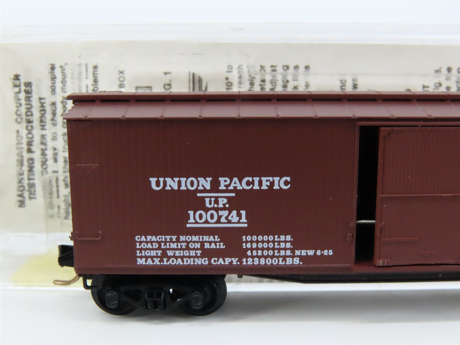 N Kadee / Micro-Trains Line 42070 UP Union Pacific Overland 40' Box Car #100741