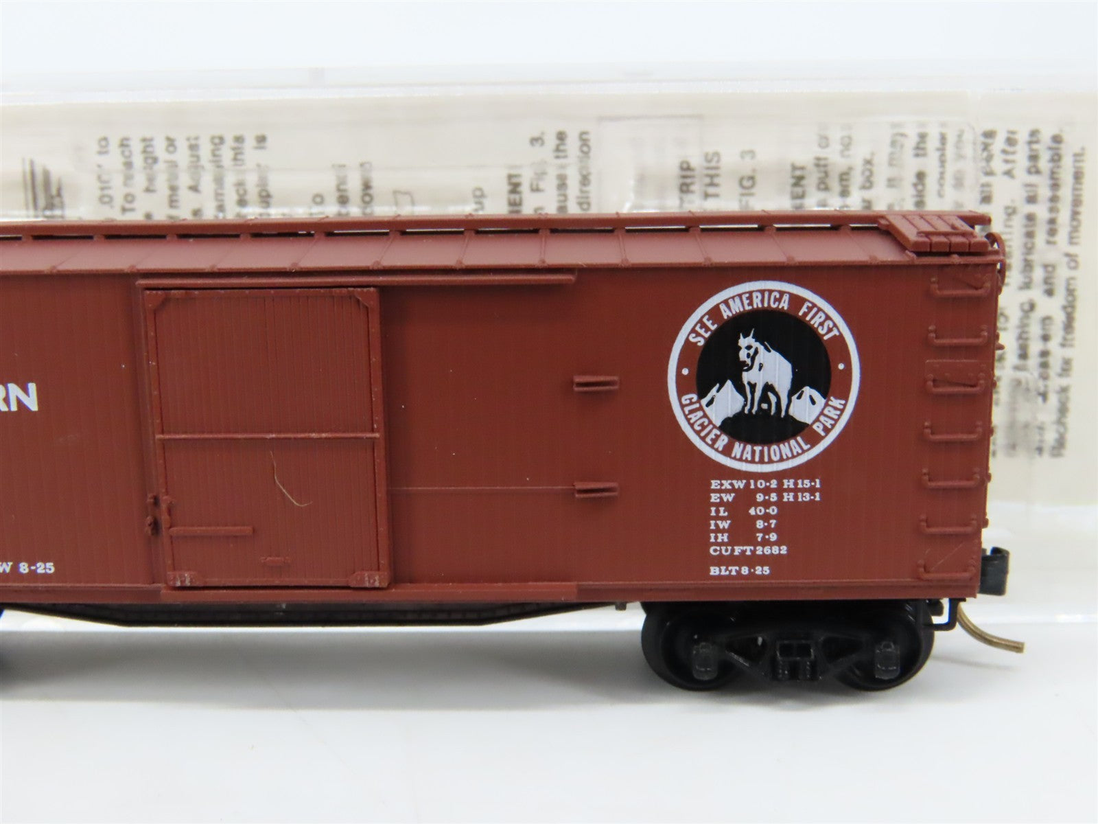 N Scale Micro-Trains 42080 GN Great Northern 40' Box Car 6203 RTR