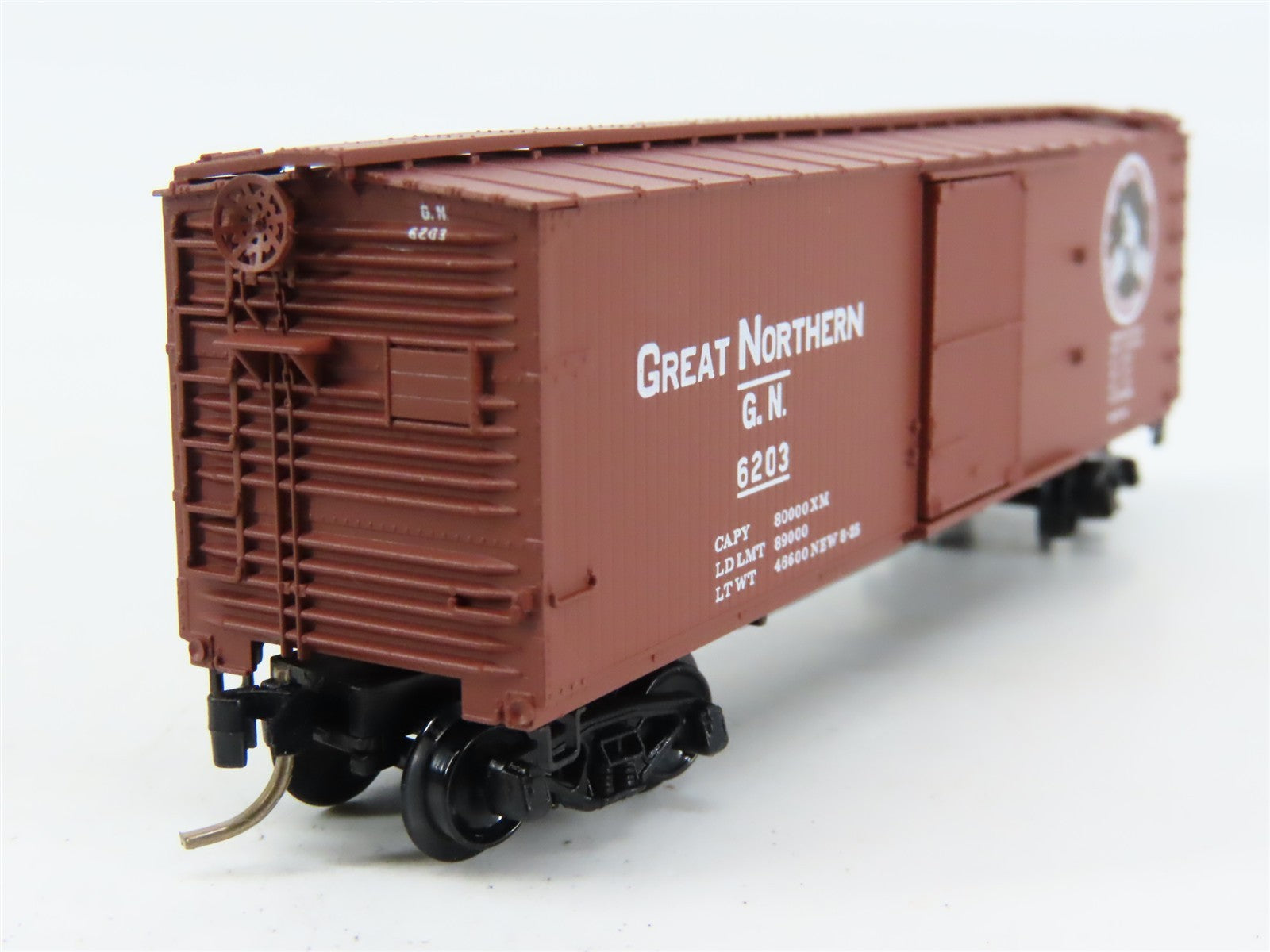 N Scale Micro-Trains 42080 GN Great Northern 40' Box Car 6203 RTR