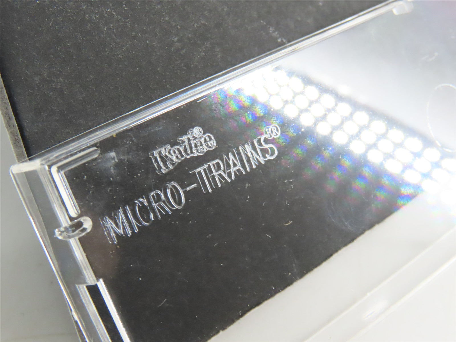 N Scale Micro-Trains 42080 GN Great Northern 40' Box Car 6203 RTR
