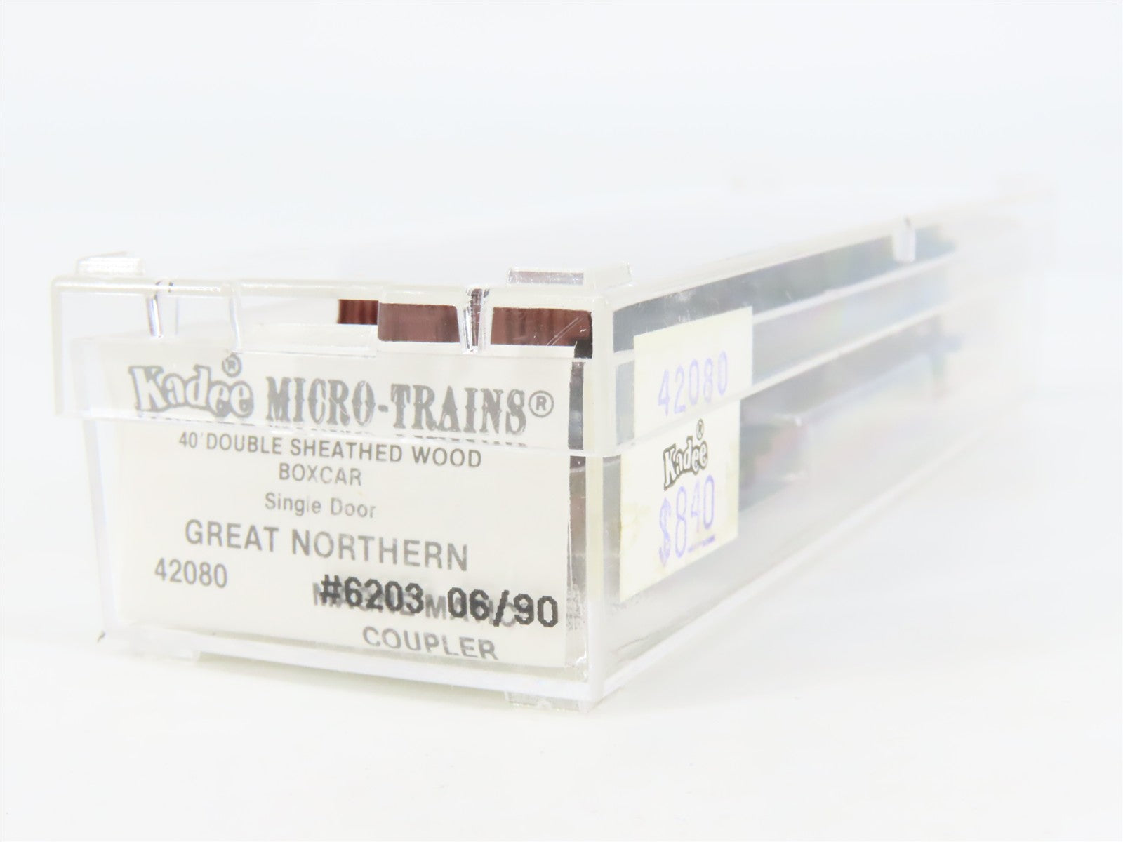 N Scale Micro-Trains 42080 GN Great Northern 40' Box Car 6203 RTR