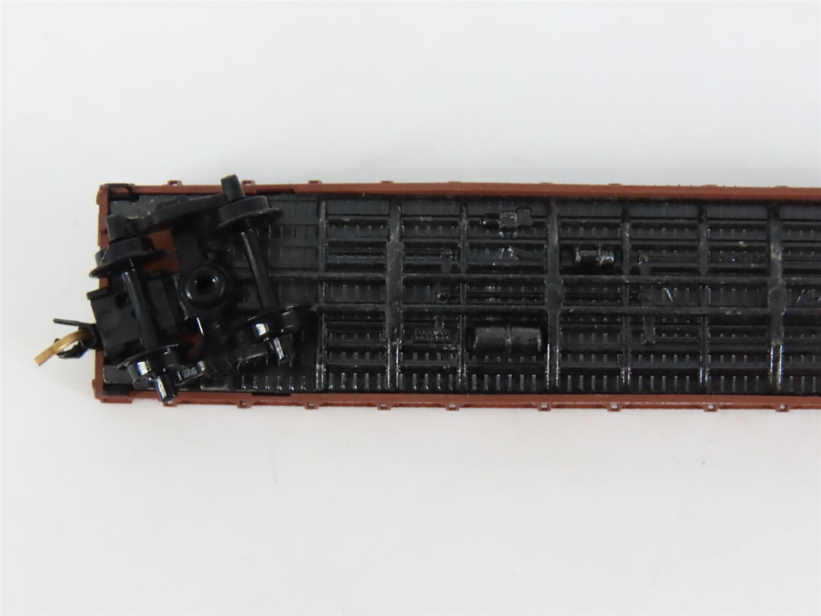 N Scale Micro-Trains 45160 WM Western Maryland 50' Flat Car 2551 RTR