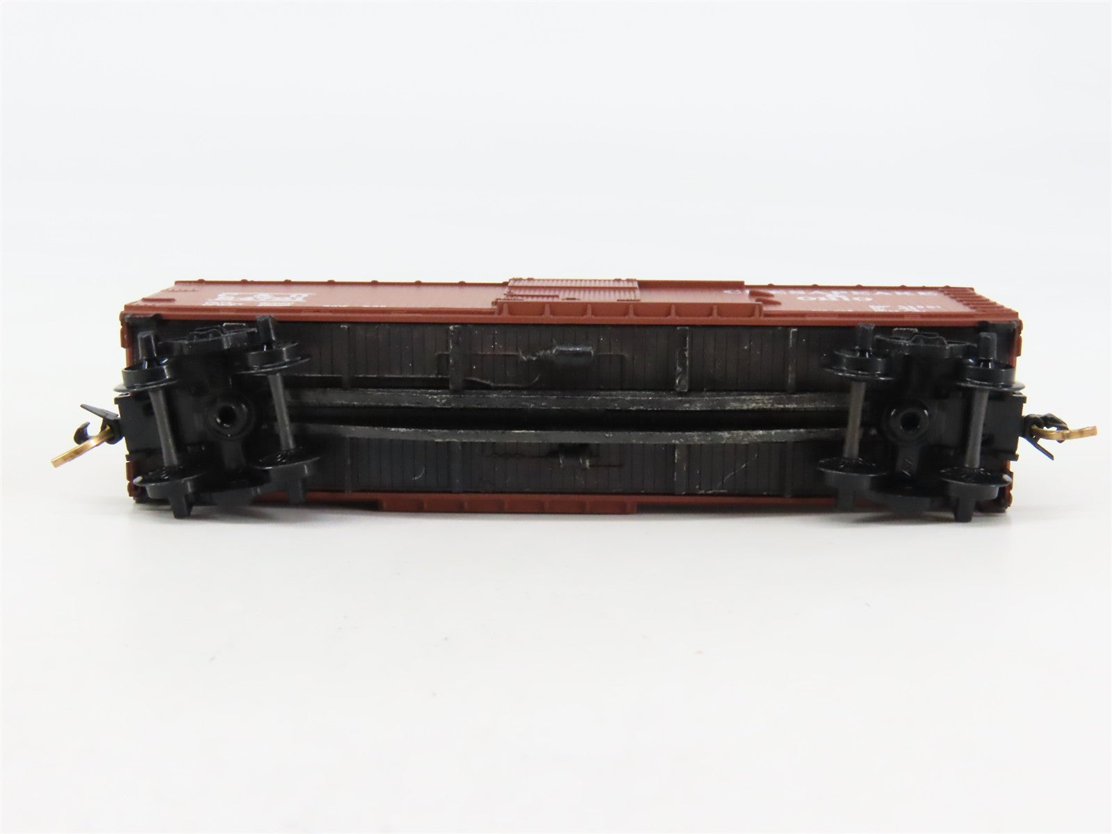 N Scale Micro-Trains 42120 C&O Chesapeake & Ohio 40' Box Car 84721 RTR