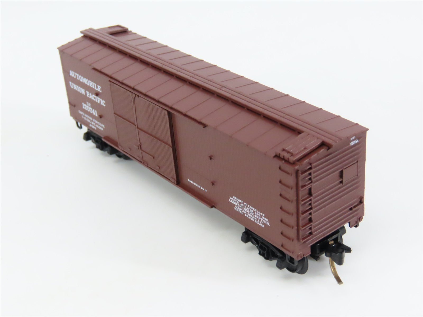 N Scale Kadee Micro-Trains 43030 UP Union Pacific 40' Automobile Boxcar #170741