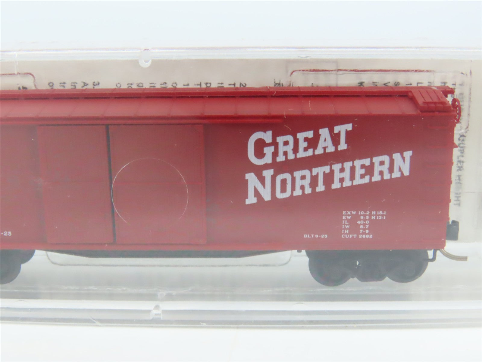 N Scale Micro-Trains 43040 GN Great Northern 40' Box Car 3345 RTR