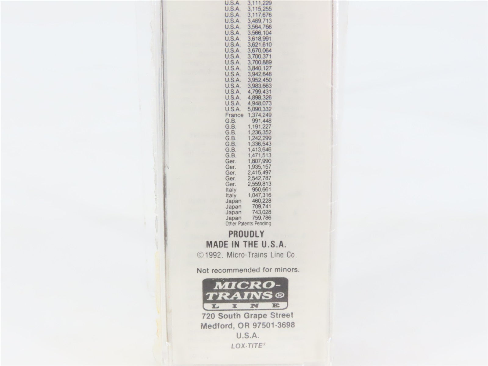 N Scale Micro-Trains 43040 GN Great Northern 40' Box Car 3345 RTR