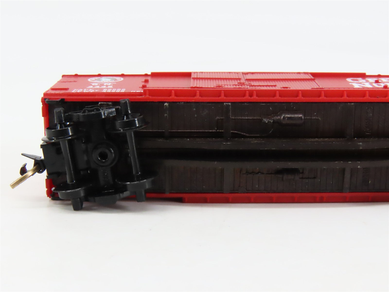 N Scale Micro-Trains 43040 GN Great Northern 40' Box Car 3345 RTR