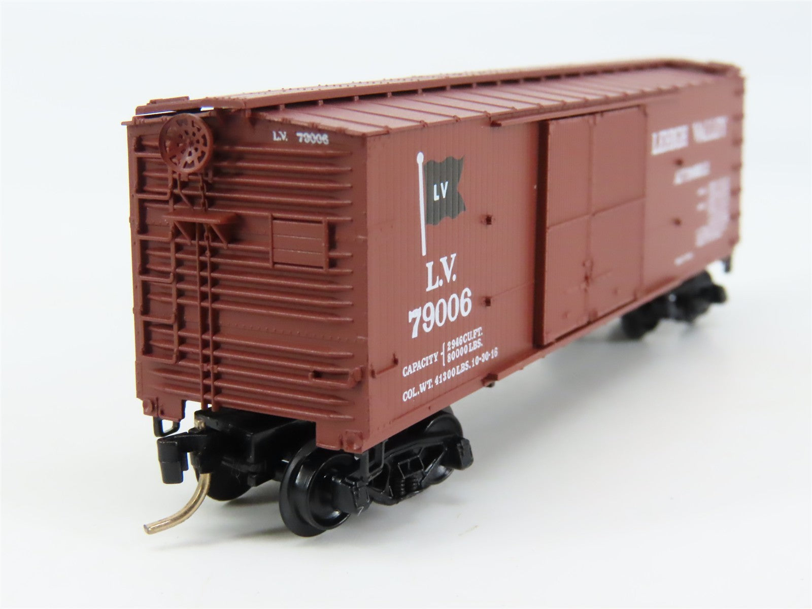 N Scale Micro-Trains 43050 LV Lehigh Valley 40' Automobile Box Car #79006