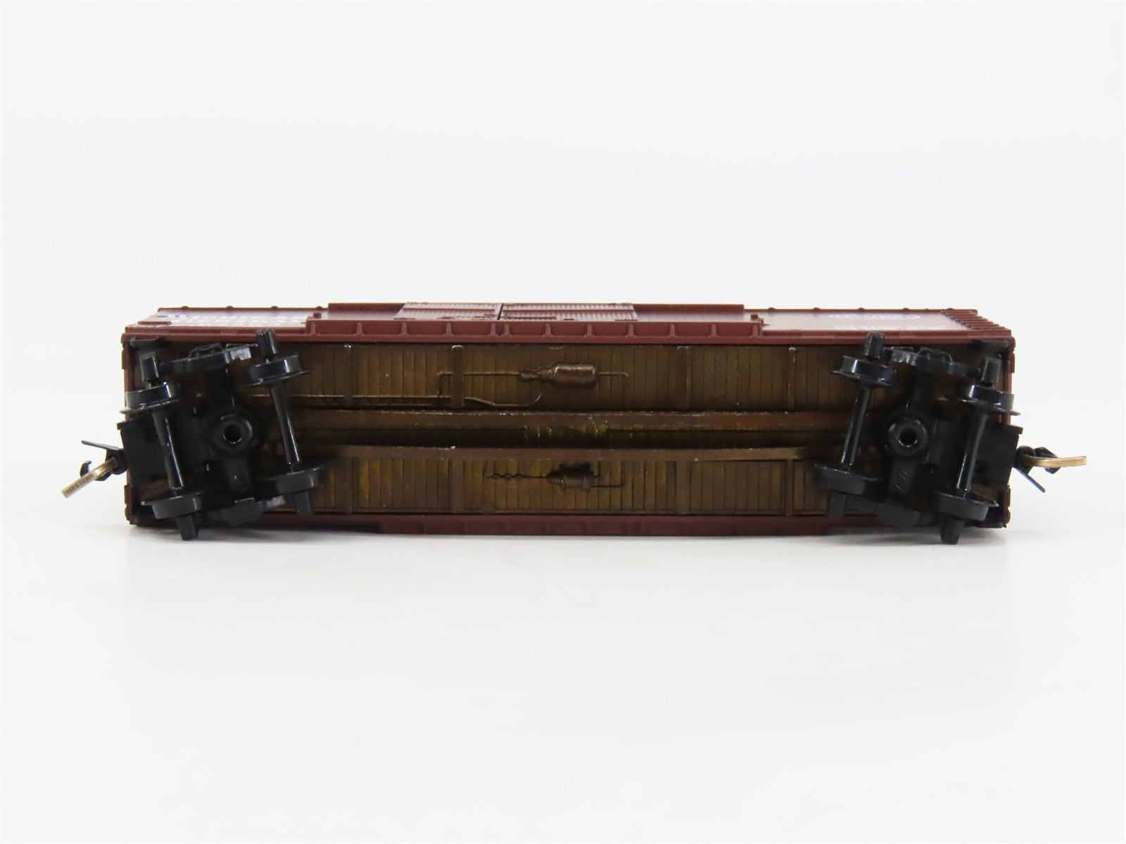 N Scale Micro-Trains 43060 NYC Michigan Central 40' Box Car #64753 RTR