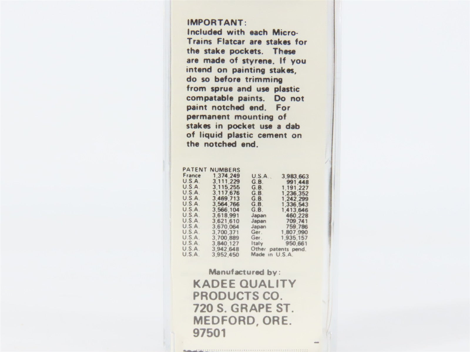 N Scale Micro-Trains 43070 C&O Chesapeake & Ohio 40' Box Car 12142 RTR