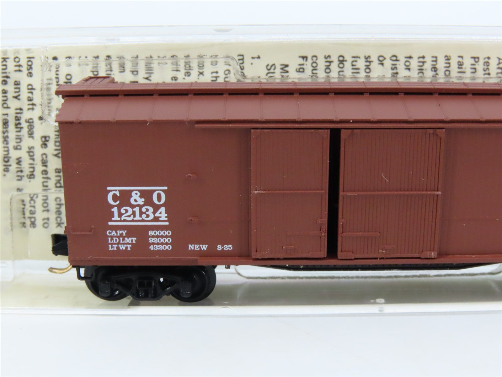N Scale Micro-Trains 43070 C&O Chesapeake & Ohio 40' Wood-Sheathed Box Car RTR