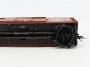N Scale Micro-Trains 43070 C&O Chesapeake & Ohio 40' Wood-Sheathed Box Car RTR