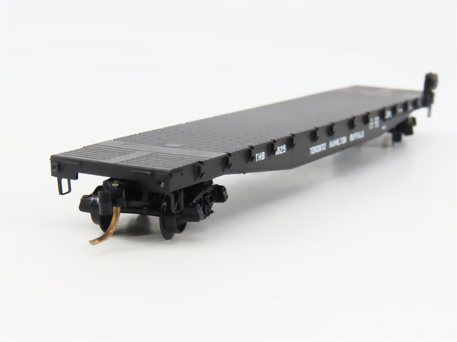 N Kadee Micro-Trains MTL 45150 THB Toronto Hamilton & Buffalo 50' Flat Car 1825
