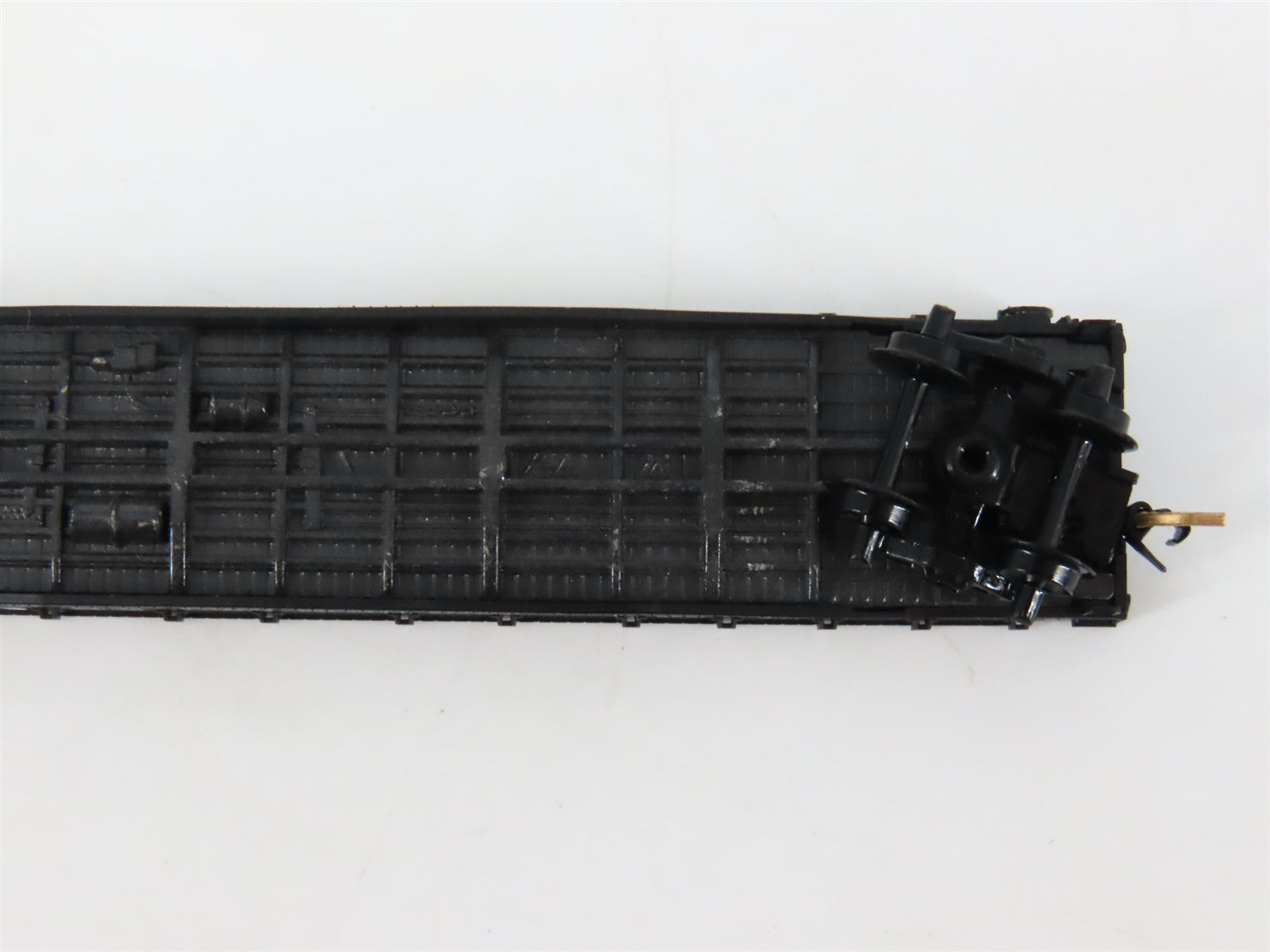 N Kadee Micro-Trains MTL 45150 THB Toronto Hamilton & Buffalo 50' Flat Car 1825
