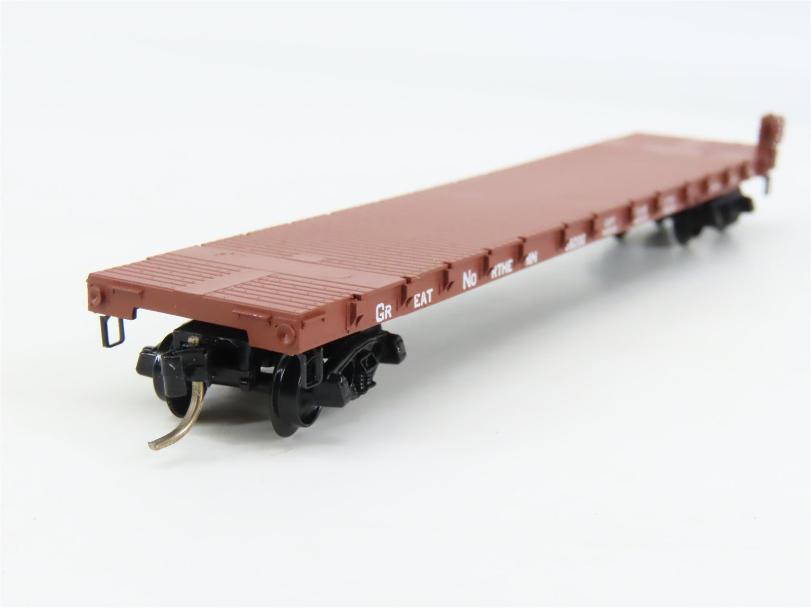 N Scale Micro-Trains 44010 GN Great Northern 50' Flat Car 66200 RTR