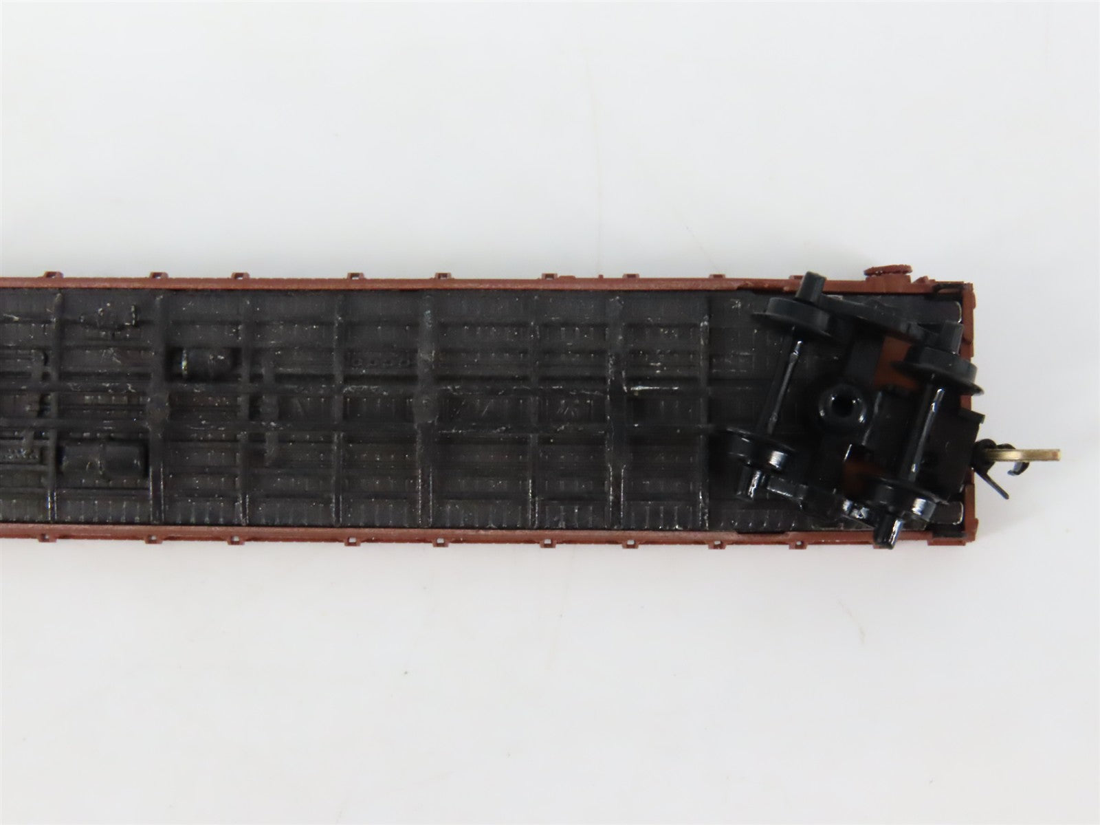 N Scale Micro-Trains 44010 GN Great Northern 50' Flat Car 66200 RTR