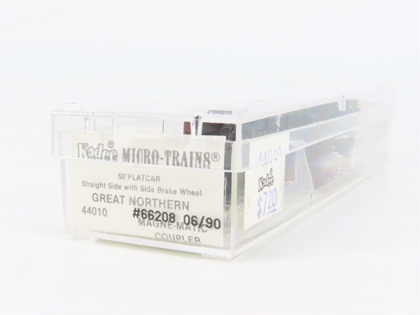 N Scale Micro-Trains 44010 GN Great Northern 50' Flat Car 66208 RTR