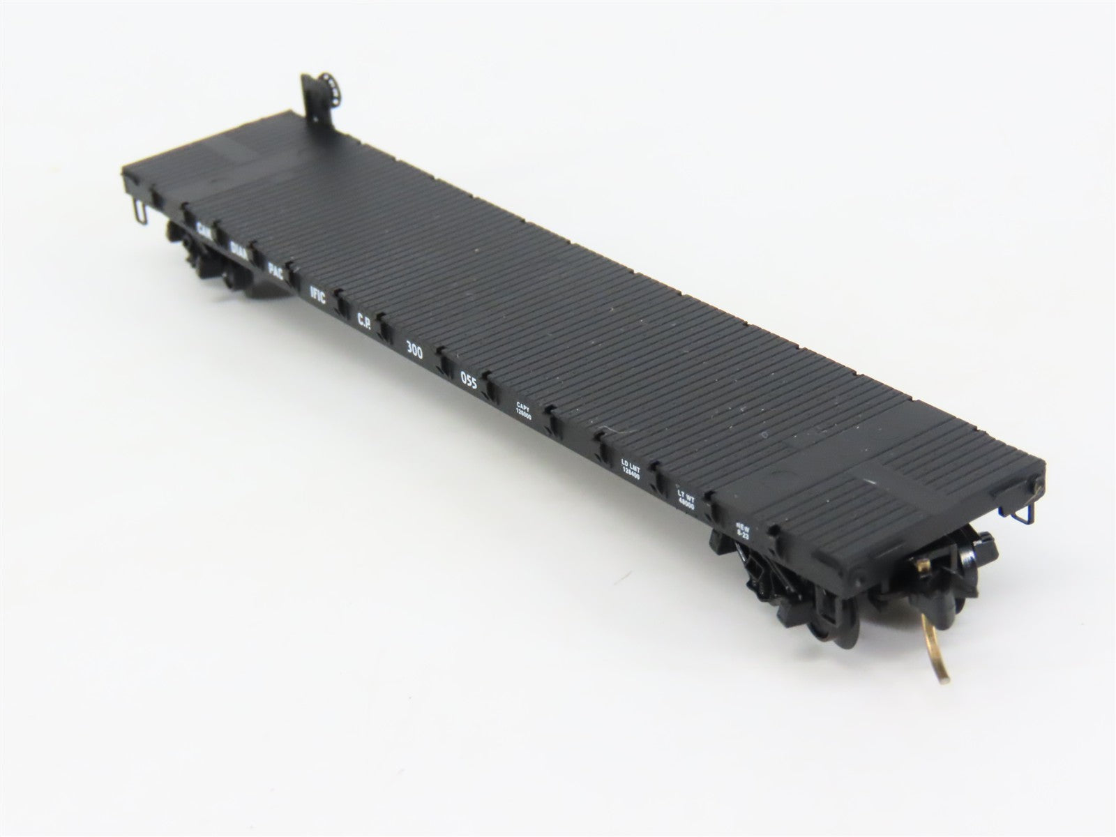 N Scale Micro-Trains 44040 CP Canadian Pacific 50' Flat Car 300055 RTR