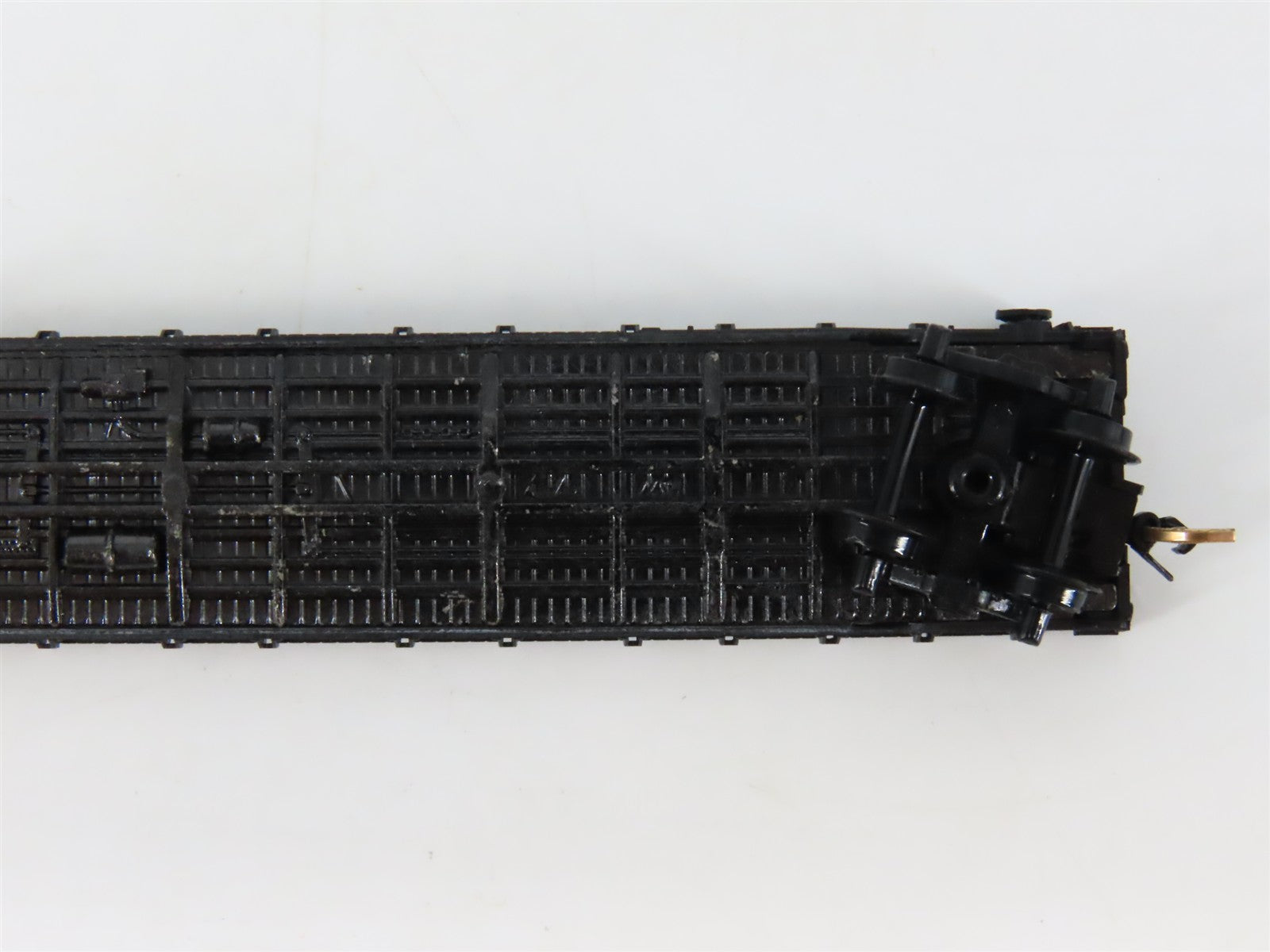 N Scale Micro-Trains 44040 CP Canadian Pacific 50' Flat Car 300034 RTR