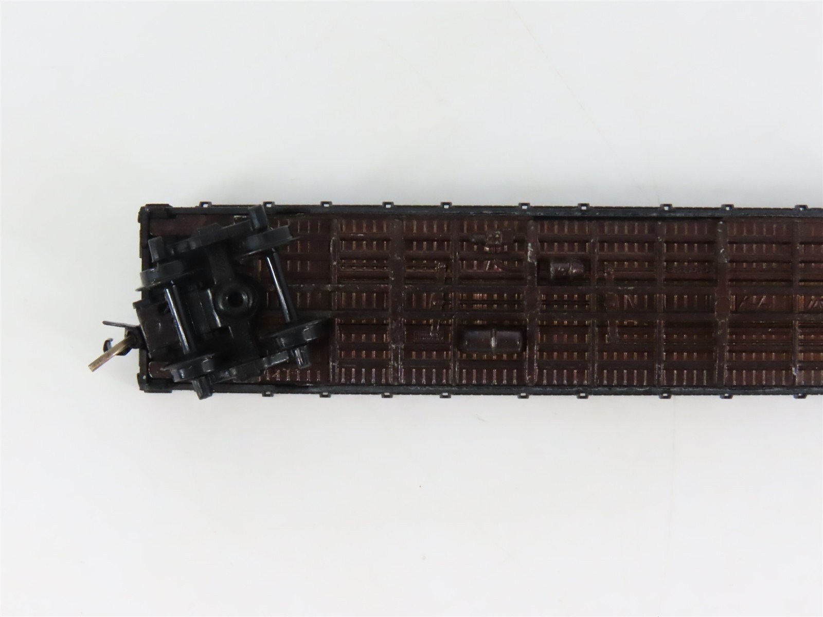 N Scale Micro-Trains 44020 NP Northern Pacific 50' Flat Car 61002 RTR