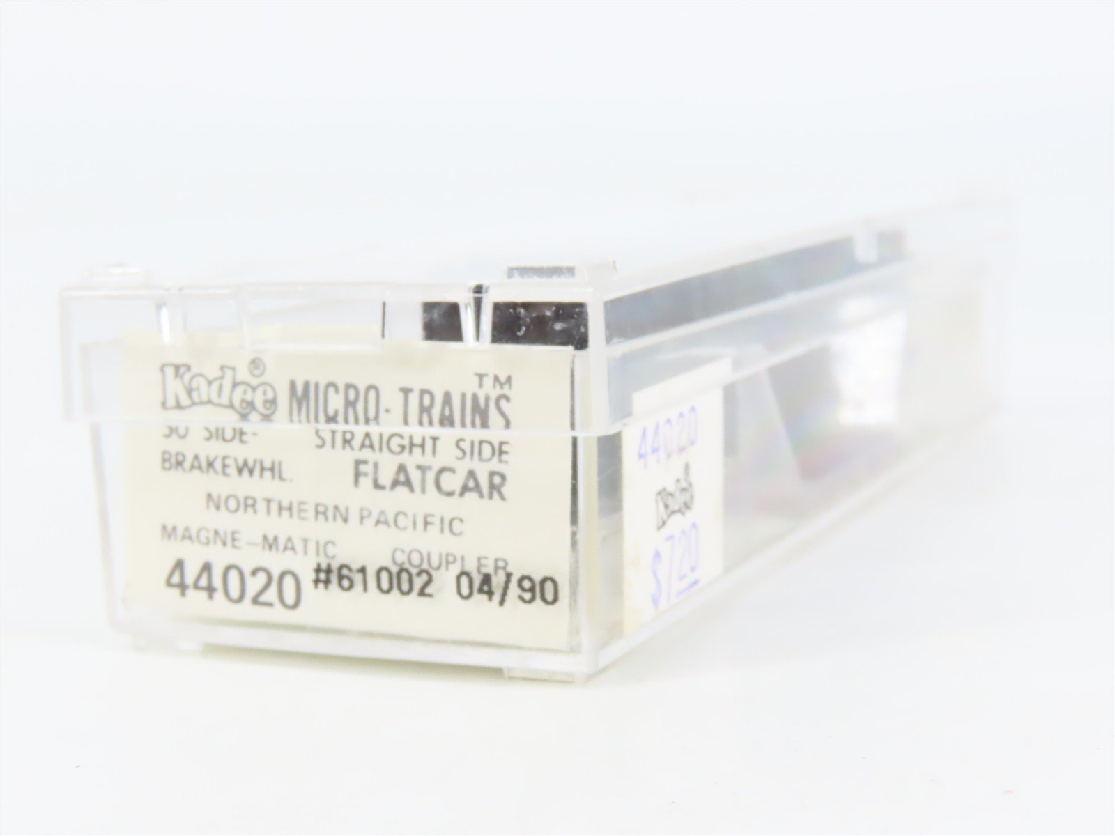 N Scale Micro-Trains 44020 NP Northern Pacific 50' Flat Car 61002 RTR